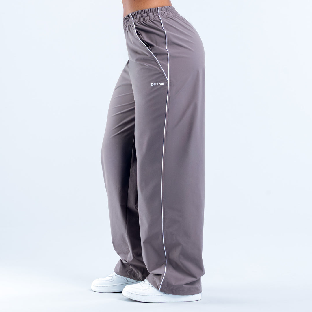Signature Track Pant